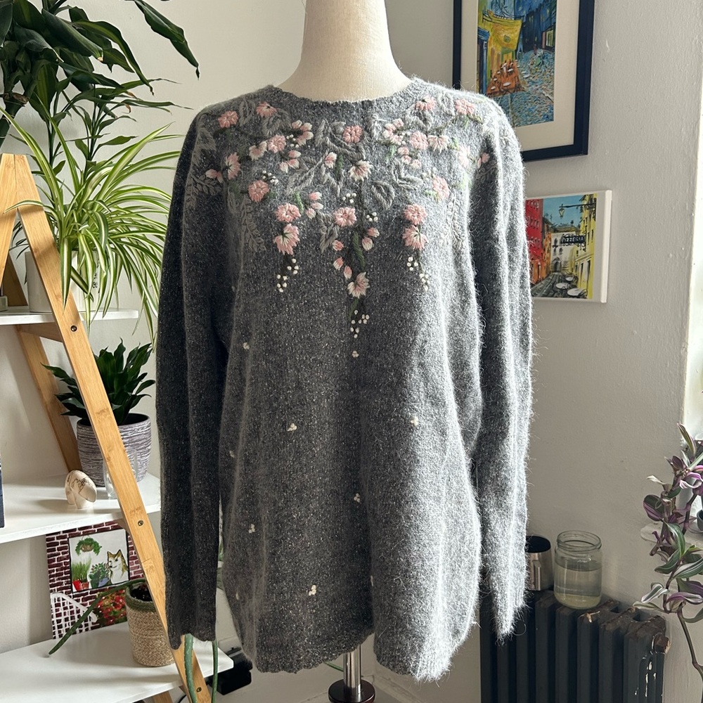 Segue vintage silk sweater